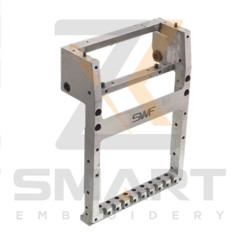 Gebruikte originele SWF 9 kleuren naaldbalk met draad vergrendeling apparaat gaten embroidery machine onderdelen N0102SWF901-U